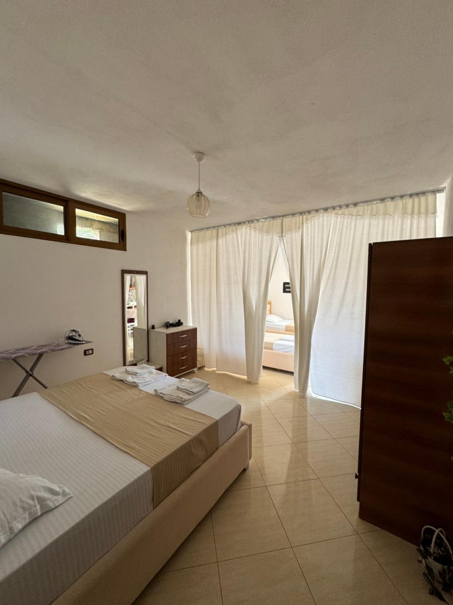 Teo Apartment Sarande Exterior photo